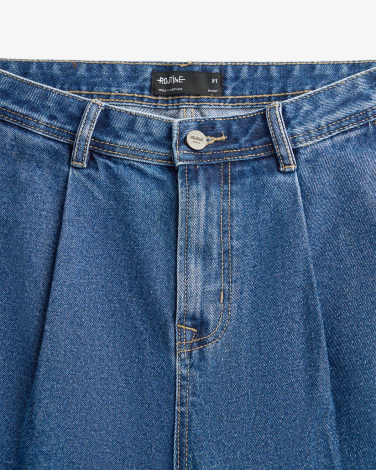 Men's denim shorts. Baggy - Image 3