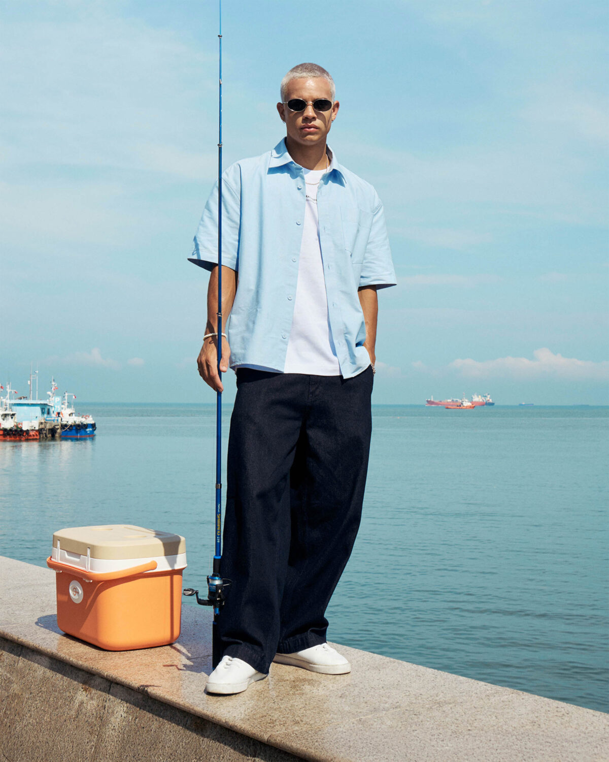Men's Oxford Short Sleeve Shirt. Relax