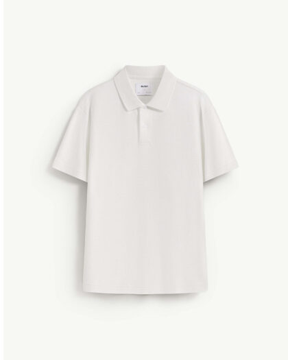 Men's short-sleeved polo shirt with textured fabric and fitted design